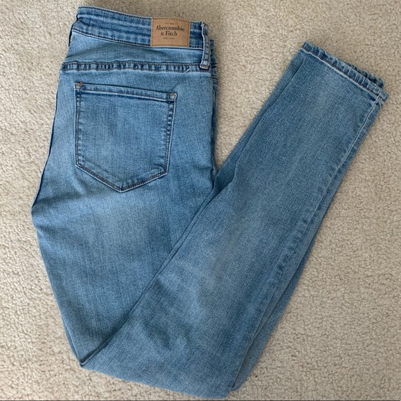 Abercrombie & Fitch Jeans - Picture 2 of 4